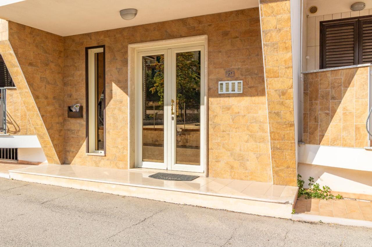 Virna Casa Vacanze Vieste Exterior photo